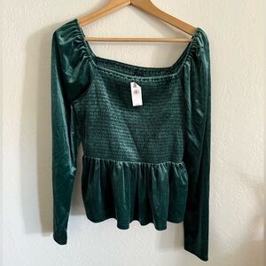 NWT gap velour top